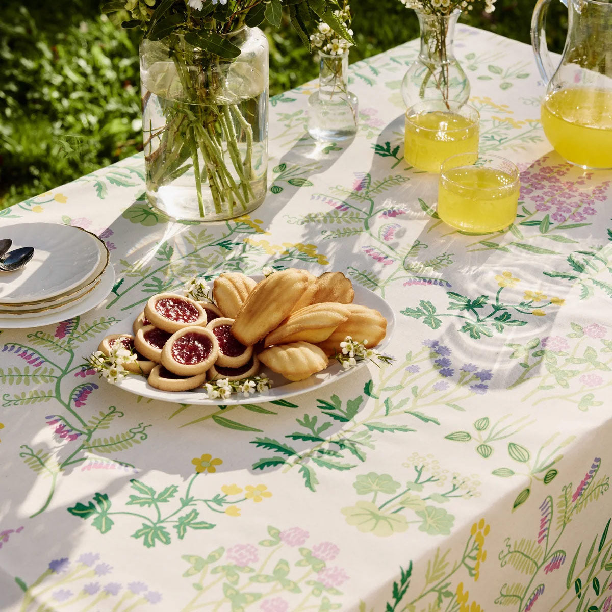 Finlayson Joutomaa Off White / Green / Purple Tablecloth
