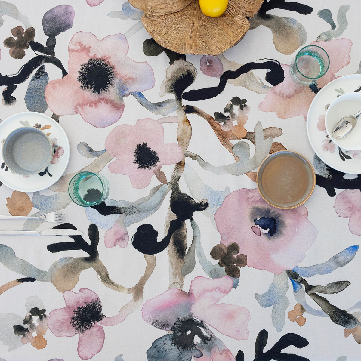 Pentik Ruusumalva Pink / Multi Tablecloth