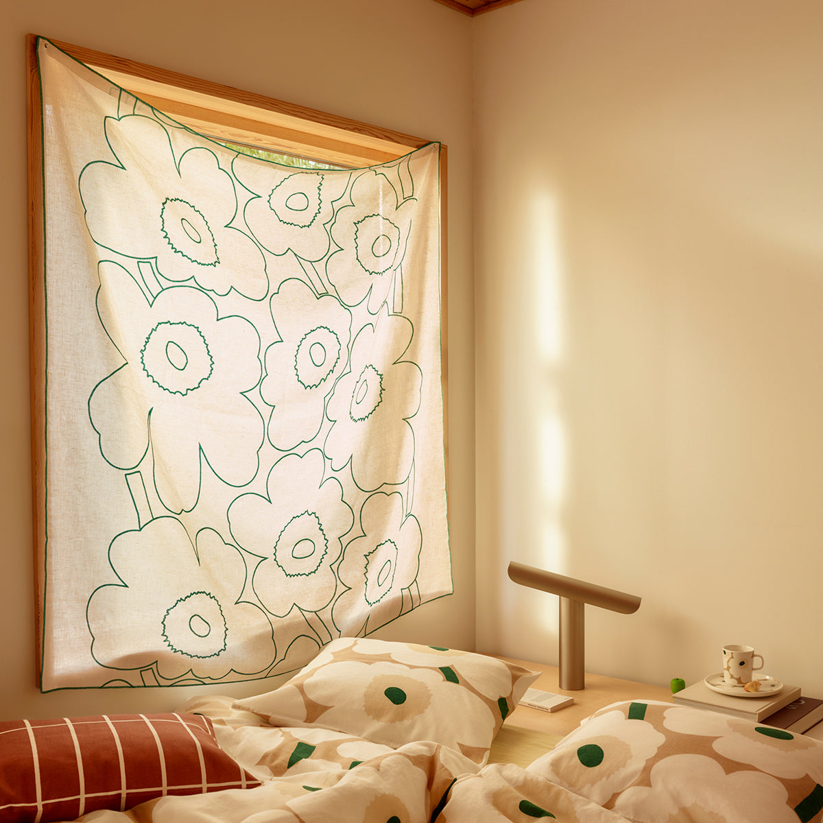 Marimekko Piirto Unikko Off White / Dark Green Linen Fabric